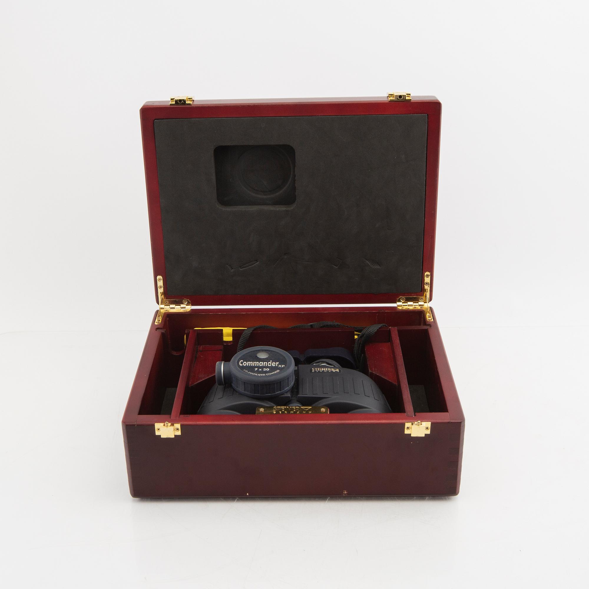 Marinkikare, "Commander XP 7X50 (40,5 oz)" Steiner Tyskland 1900-talets andra hälft.