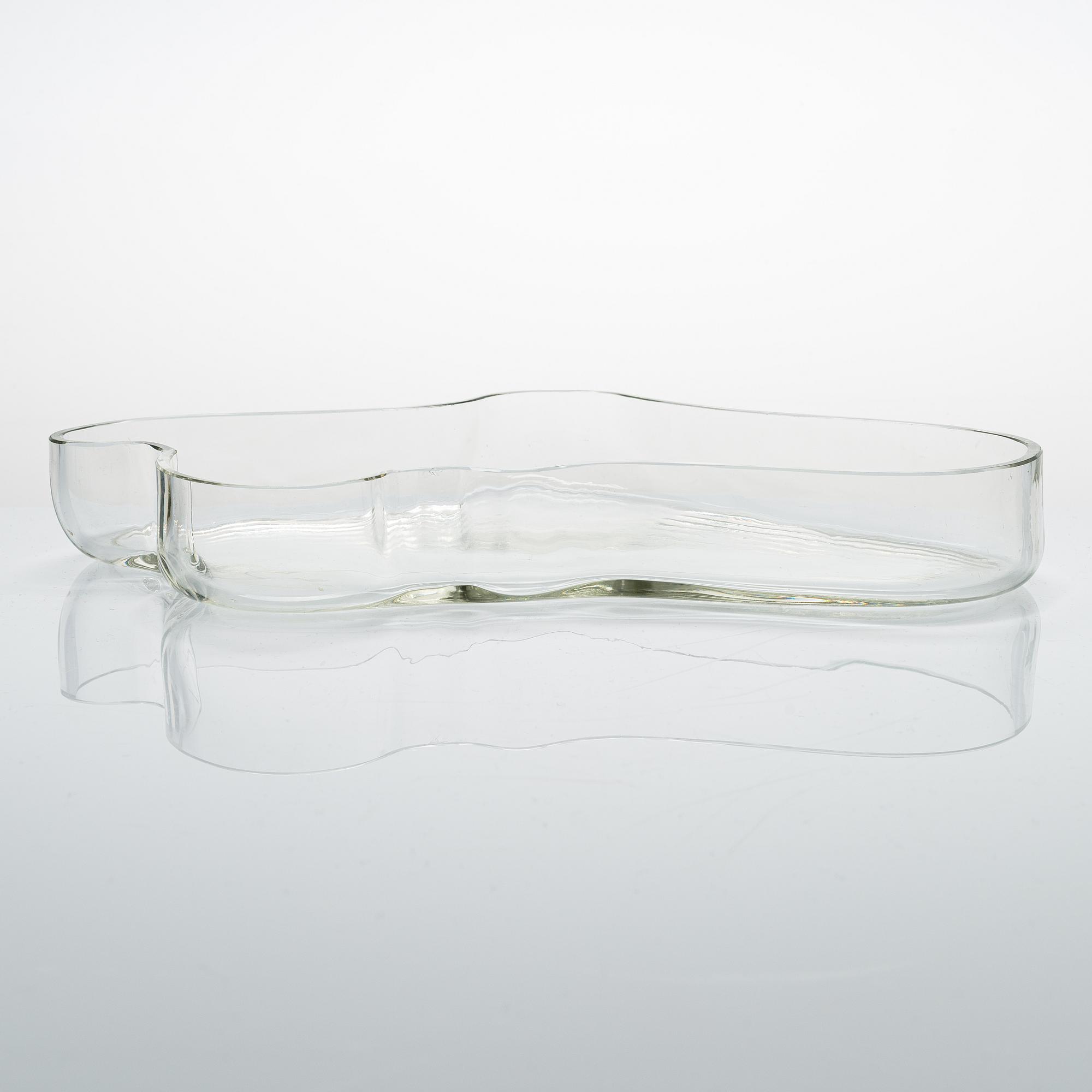 Alvar Aalto, malja, malli 9748, Karhulan Lasitehdas, tuotannossa  1937-1949.