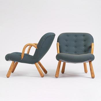 Scandinavian Modern, a pair of "Clam chairs", 1940s-50s.