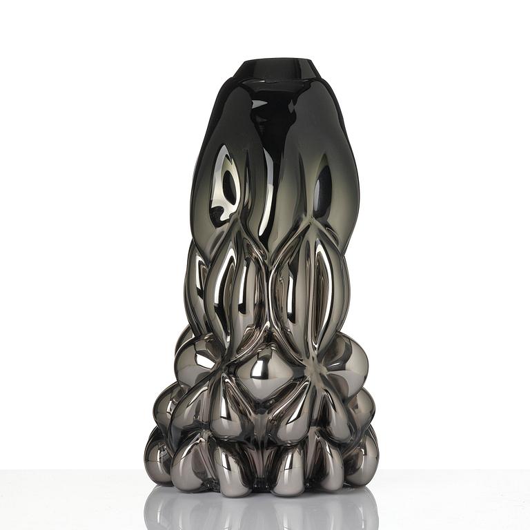 Hanna Hansdotter, “Tiffany Print, Black Metallic”, a glass sculpture, The Glass Factory, Boda Glasbruk, 2018.