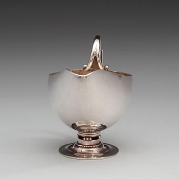 A Johan Rohde 830/1000 silver sauceboat, Georg Jensen, Copenhagen 1919.