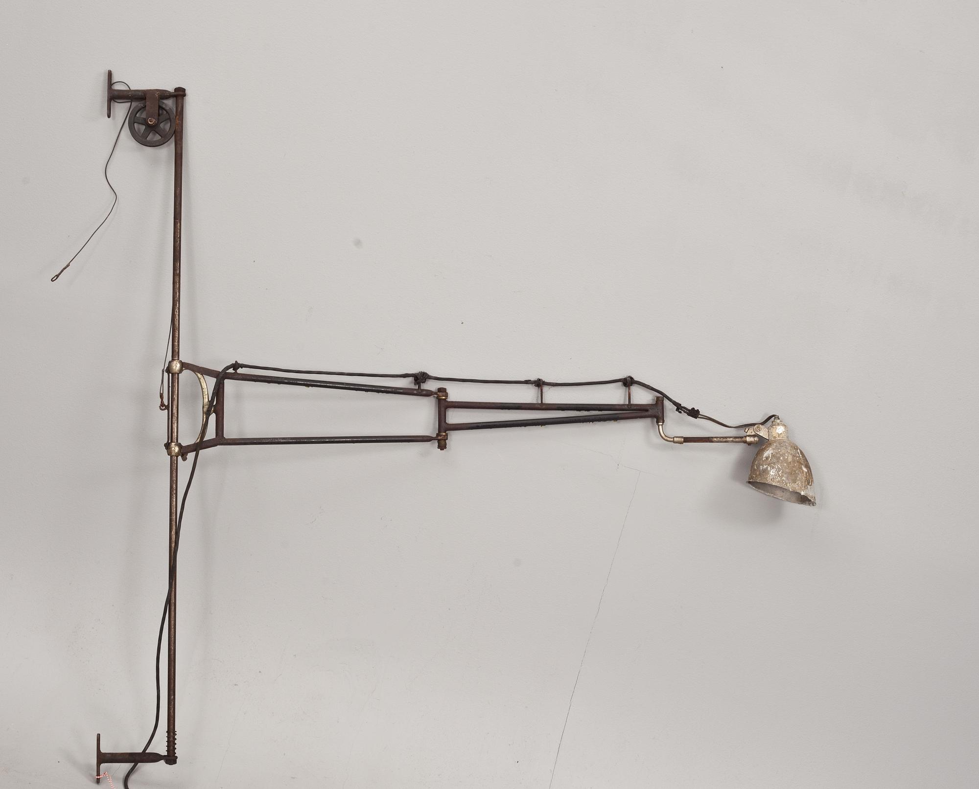 VÄGGLAMPA, industridesign. 1900-tal.