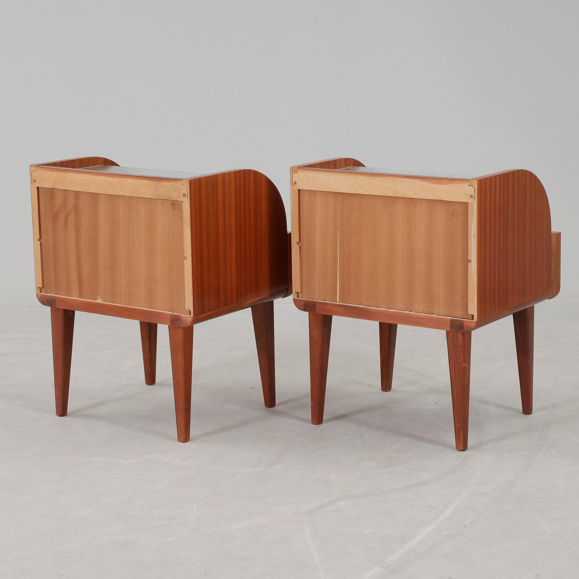 SÄNGBORD, ett par, art déco, 1930/40-tal.
