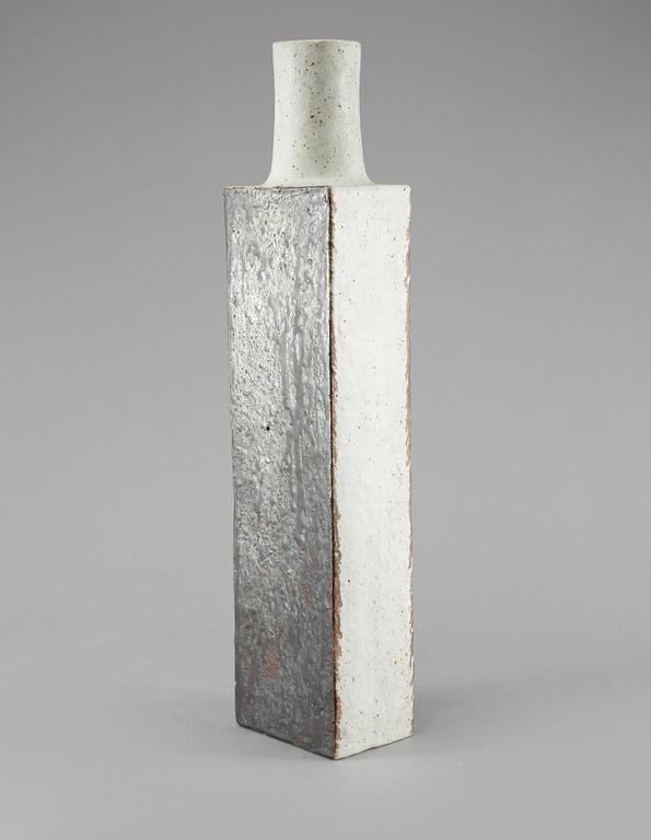 VAS, stengods, Bruno Gambone, Italien, 1900-talets andra hälft.