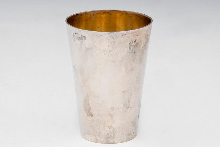 BÄGARE, 813 silver, Suomen Kultaseppä, Åbo 1909. Vikt 43,5 g.