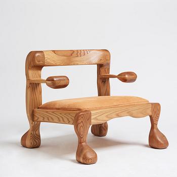 Niklas Runesson, a unique easy chair, executed in his own studio in 2019.