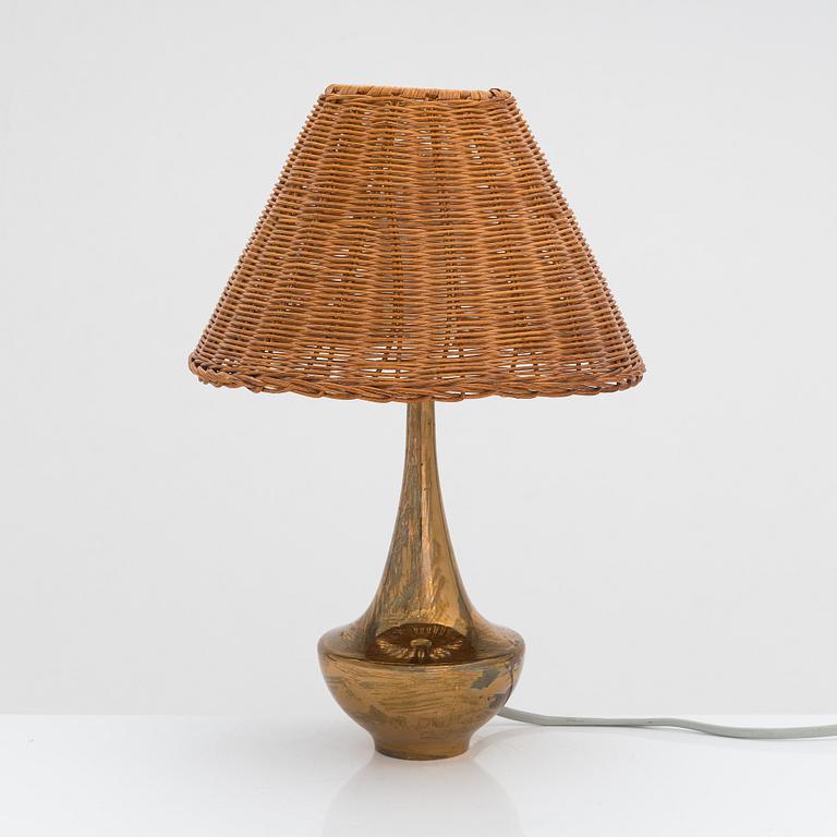 A mid 20th century brass table lamp.