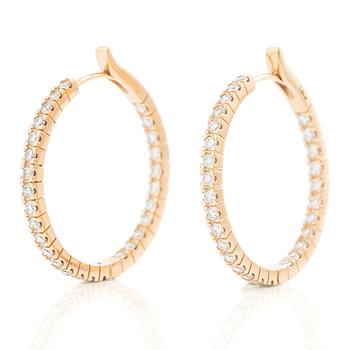 Earrings 18K rose gold with brilliant-cut diamonds.