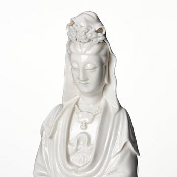A Chinese blanc de chine figure of Guanyin, Qing dynasty, 19th Century.