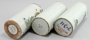 PENSELVASER, 3 st, porslin, Kina, 1900-tal.