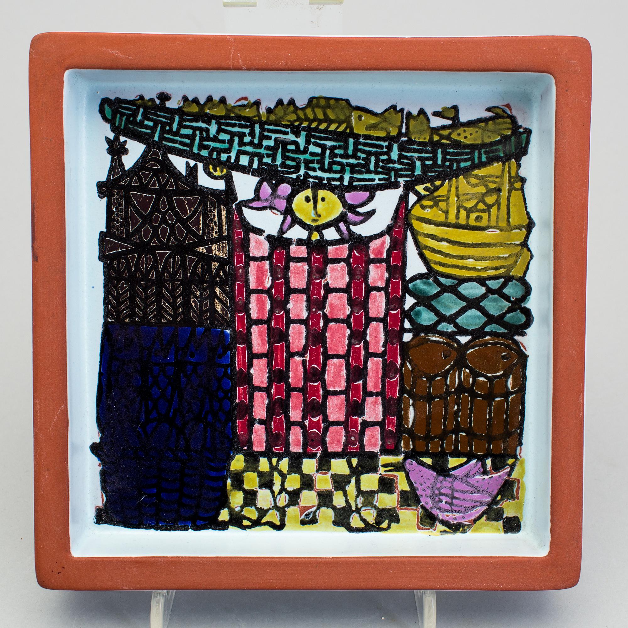 STIG LINDBERG, three "Karneval" faience dishes, Gustavsberg 1950/60s.