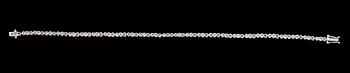 ARMBAND, 18 k vitguld, 81 briljantslipade diamanter tot ca 0.92 ct.