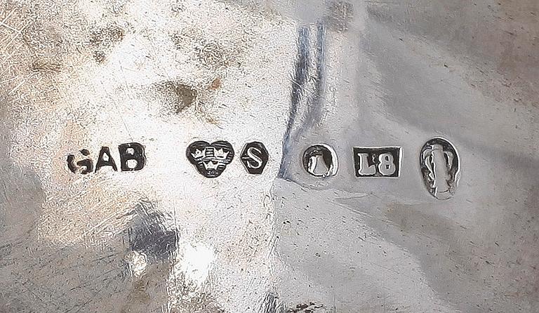SKÅL samt VAS, silver, S&M Benzen resp GAB, 1900-talets första hälft. Total vikt: 280 gram.