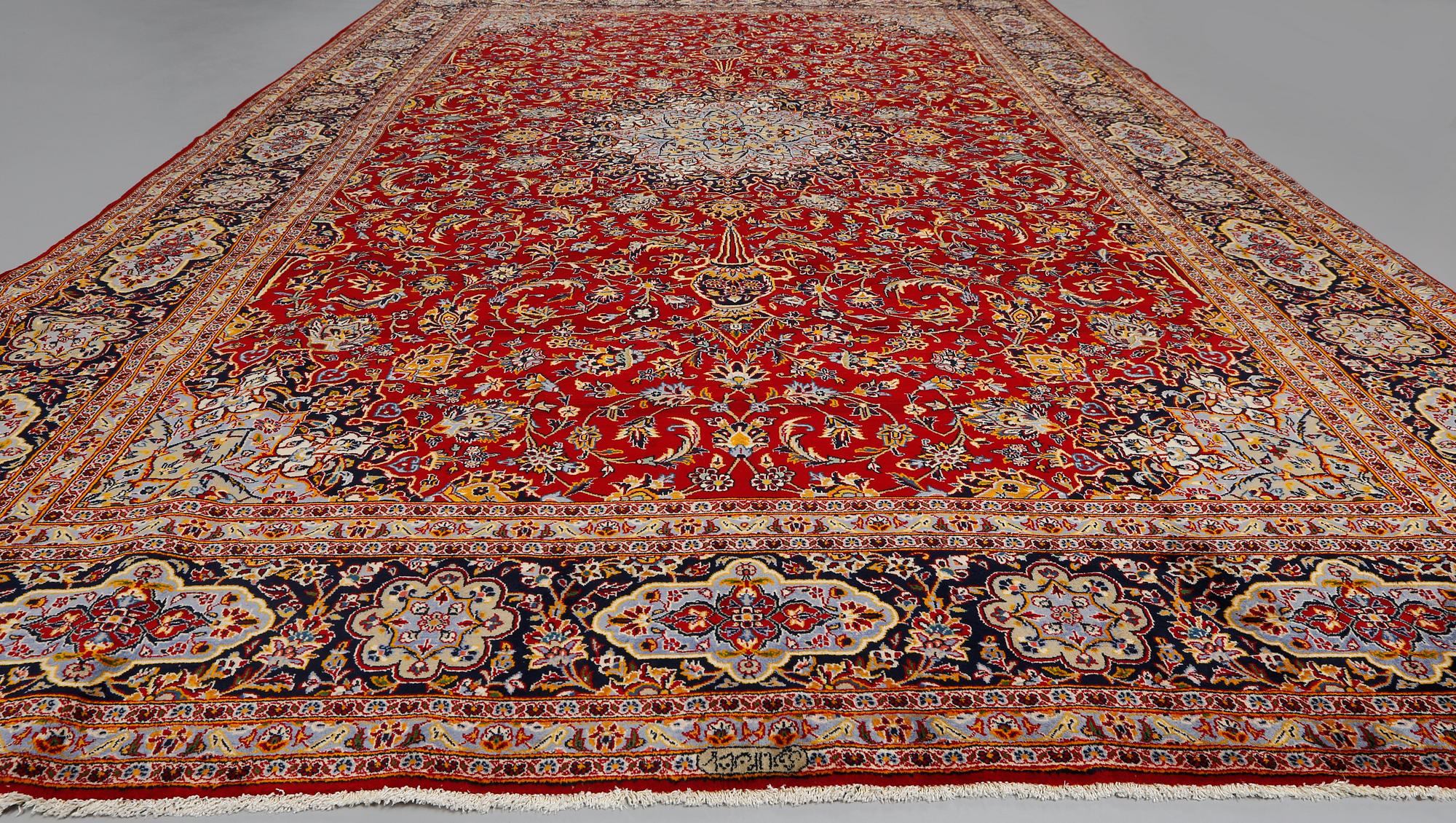 MATTA, Keshan, 1900-talets andra hälft, signerad, ca 420 x 230 cm.