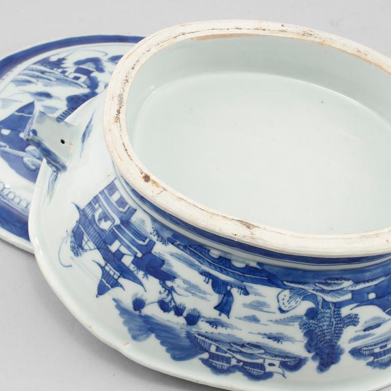 TERRIN, porslin, Kina, modern tillverkning.