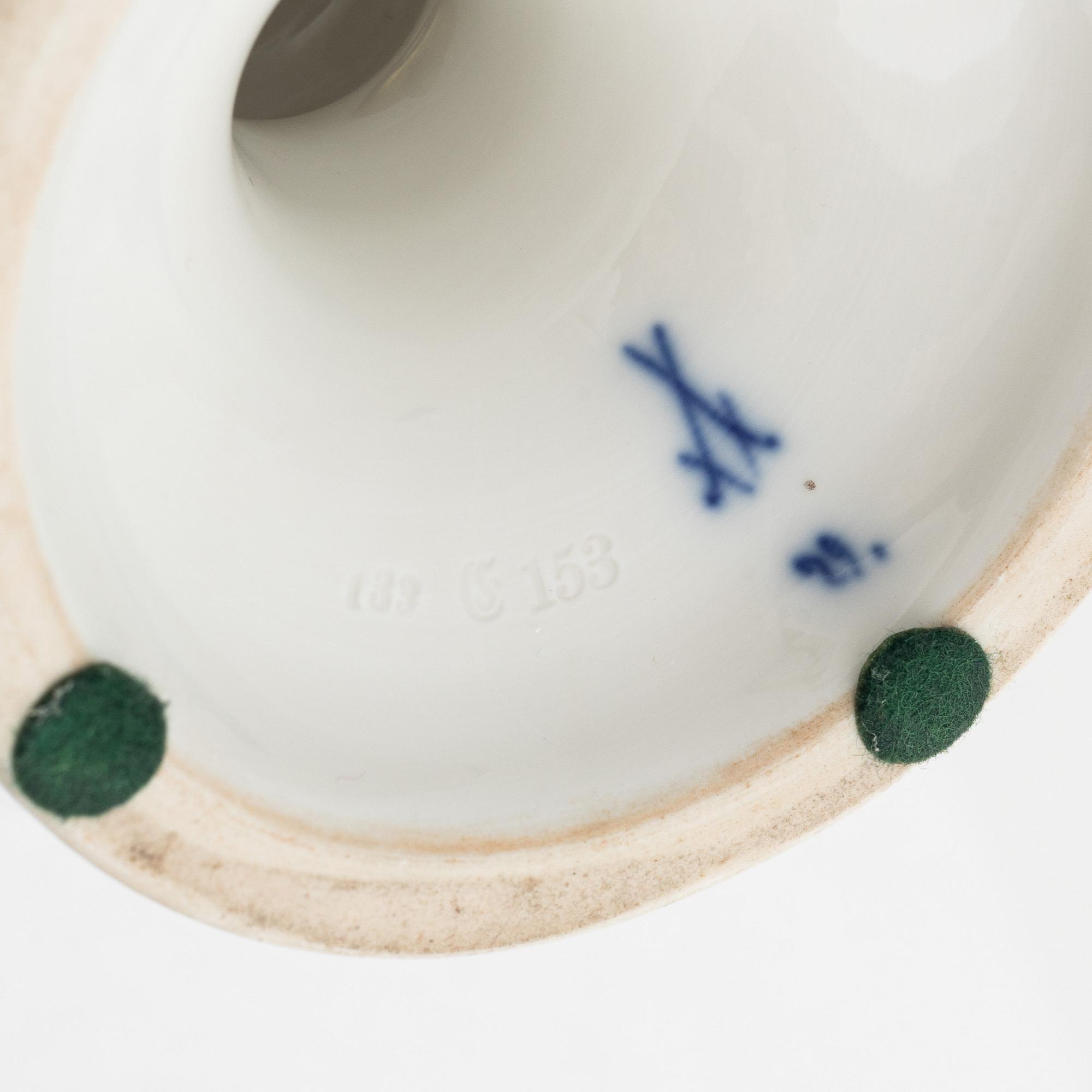 A porcelain vase, Meissen, Germany, late 19th century.