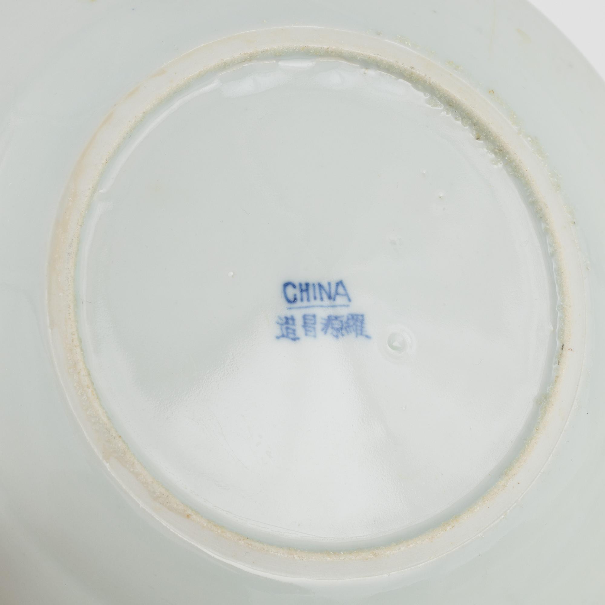 A set of six Chinese blue and white tea cups with saucers and nine plates, Qing dynasty, 19/20th century.