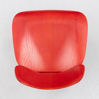 Charles & Ray Eames, a 'Plywood Group LCW Lounge Chair', Vitra, 2014.