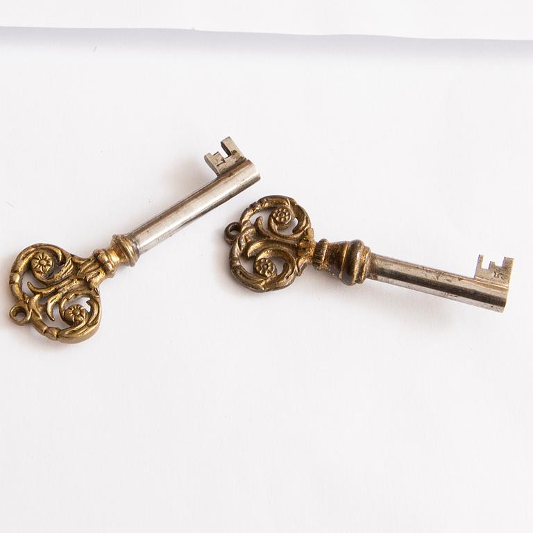 A Gustavian style bureu first half of the 20th century.