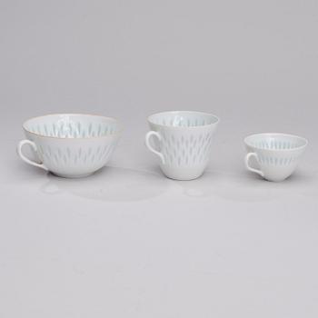 KAFFE-, TE- och MOCCASERVIS, 22 delar, risporslin, Friedl Holzer-Kjellberg, signerade i godset F.H.Kj. Arabia Finland.