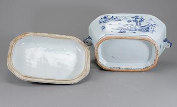 TERRIN, porslin, Kina, 1700-tal.