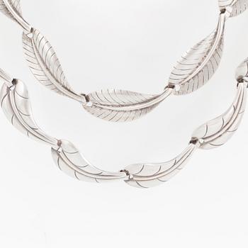 HERMANN SIERSBOL, halsband, 2 st silver, Danmark, 1900-talets andra hälft.