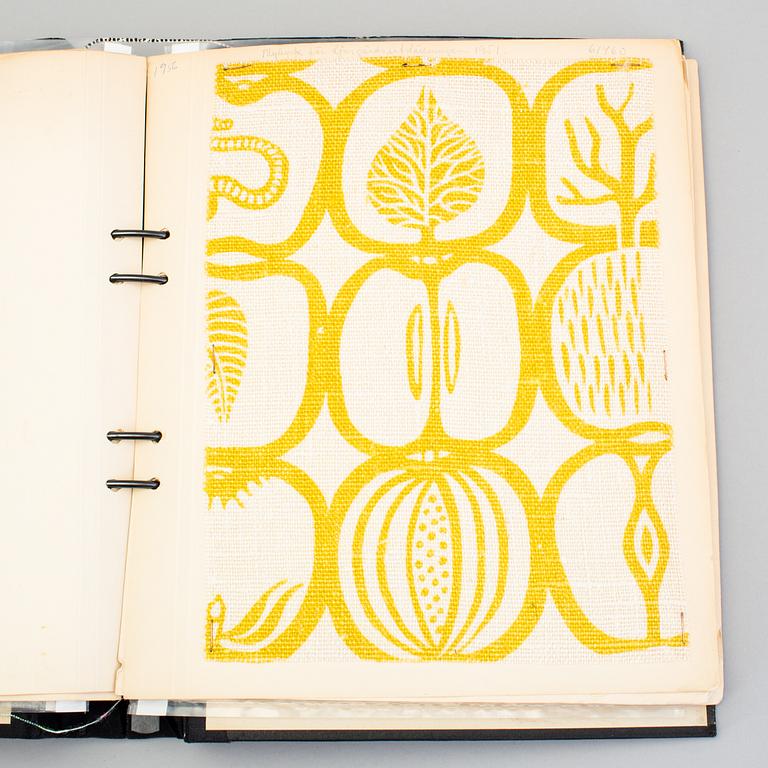 STIG LINDBERG, a folded with textile samples from NK textile store, 1950/60s.