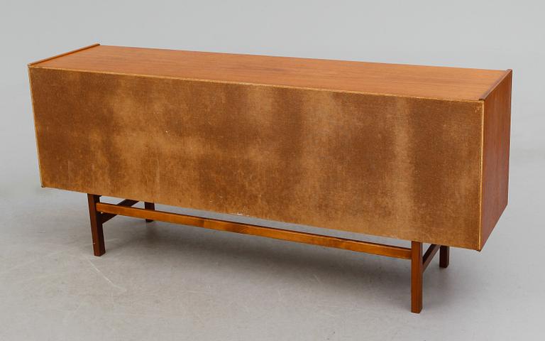 SIDEBOARD, 1900-talets andra hälft.
