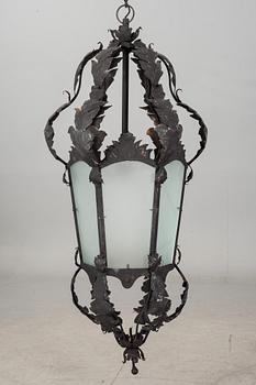 TAKLYKTA, metall och glas, 1900-talets första hälft.