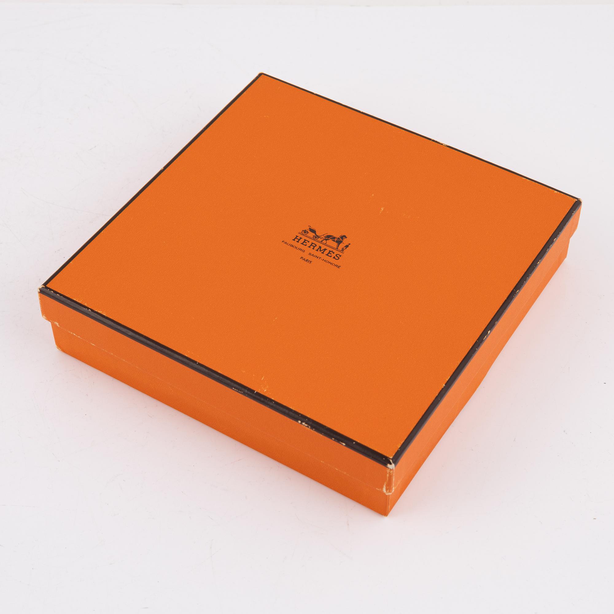 Hermès, a reversible 'Constance' leather belt, 2009, size 85.