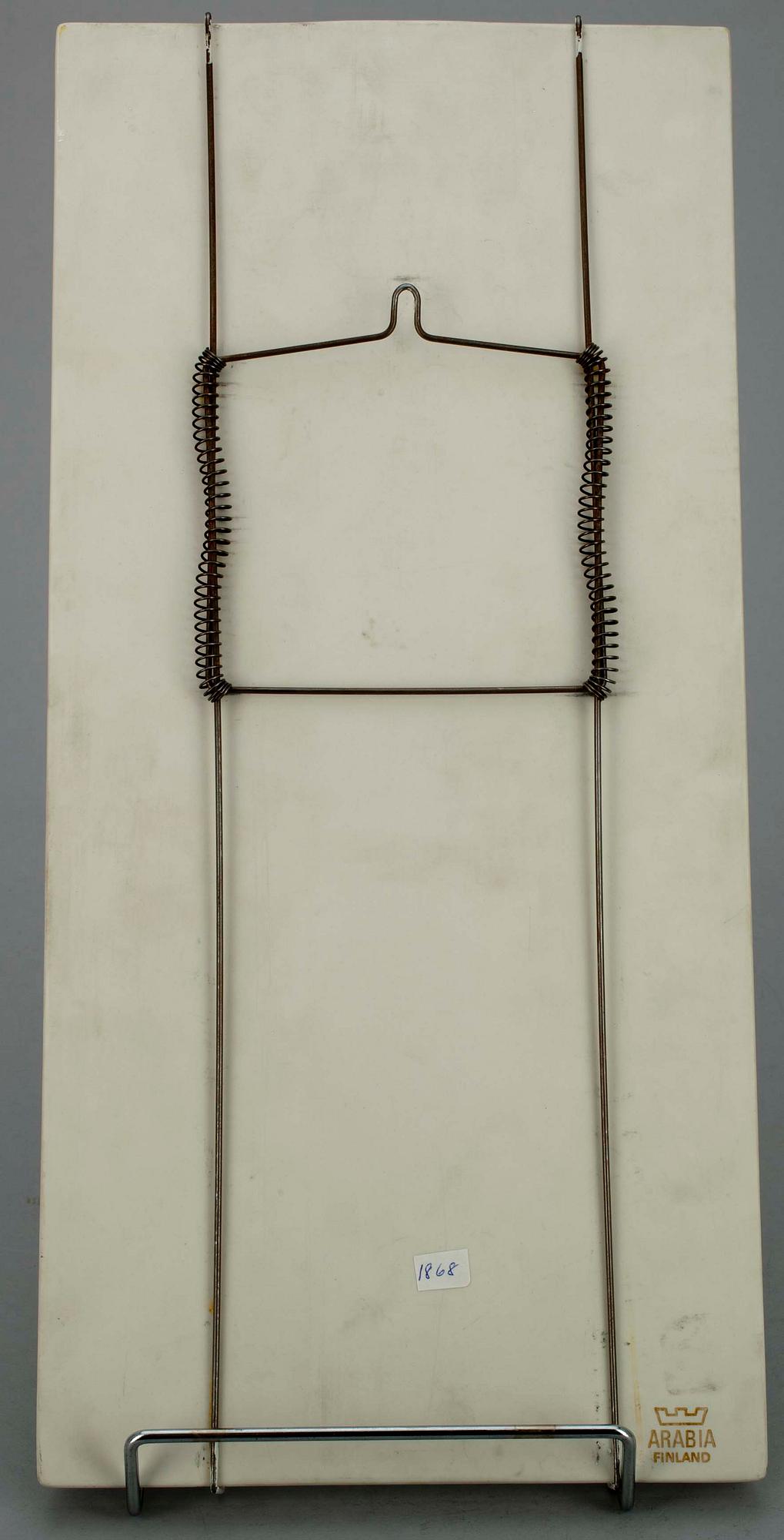KERAMIKRELIEF, sign Gunvor Olin-Grönqvist, Arabia, Finland, 1900-talets andra hälft.