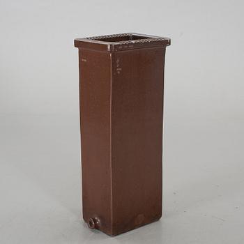 A CERAMIC STORAGE CONTAINER FROM HÖGANÄS, first half of the 20th century.