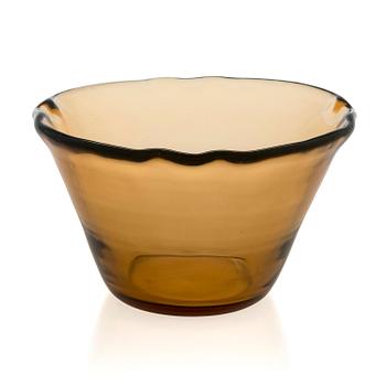 Gunnel Nyman, A bowl, signed Gunnel Gustafsson, Oy. Riihimäki -37.