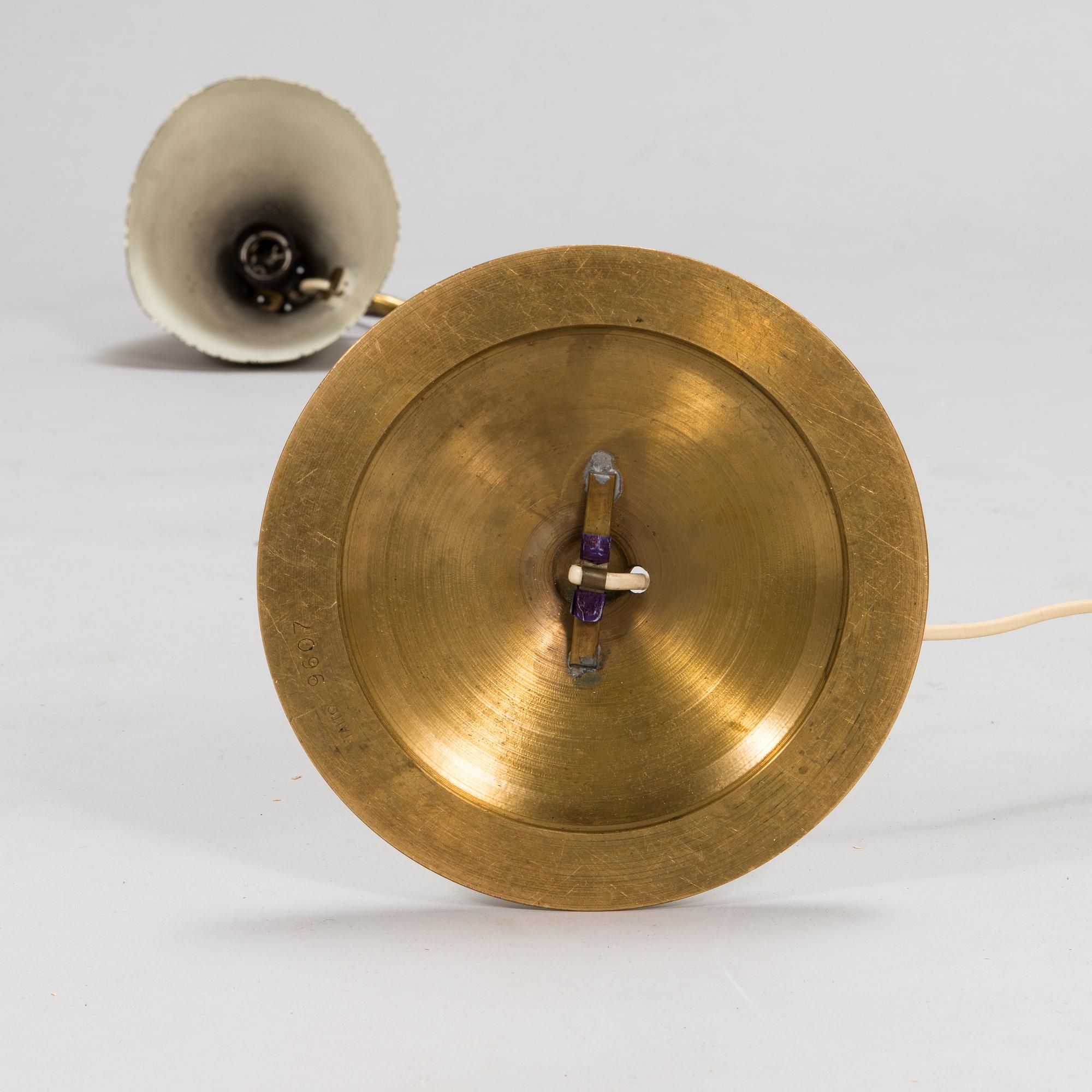 Paavo Tynell, golvlampa, modell 9607, Taito 1900-talets mitt.