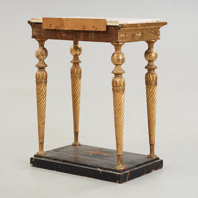 KONSOLBORD. Sengustavianskt, 1800-talets början.