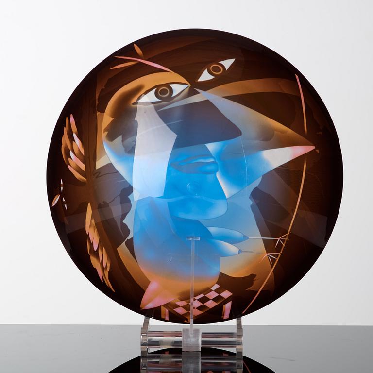 Ann Wolff, a blasted glass bowl "Goddess as bird", Transjö, Sweden 1980's.