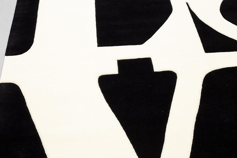 Robert Indiana, matta, "White on Black", Chosen Love, handtuftad 1995, ca 243 x 247,5 cm.