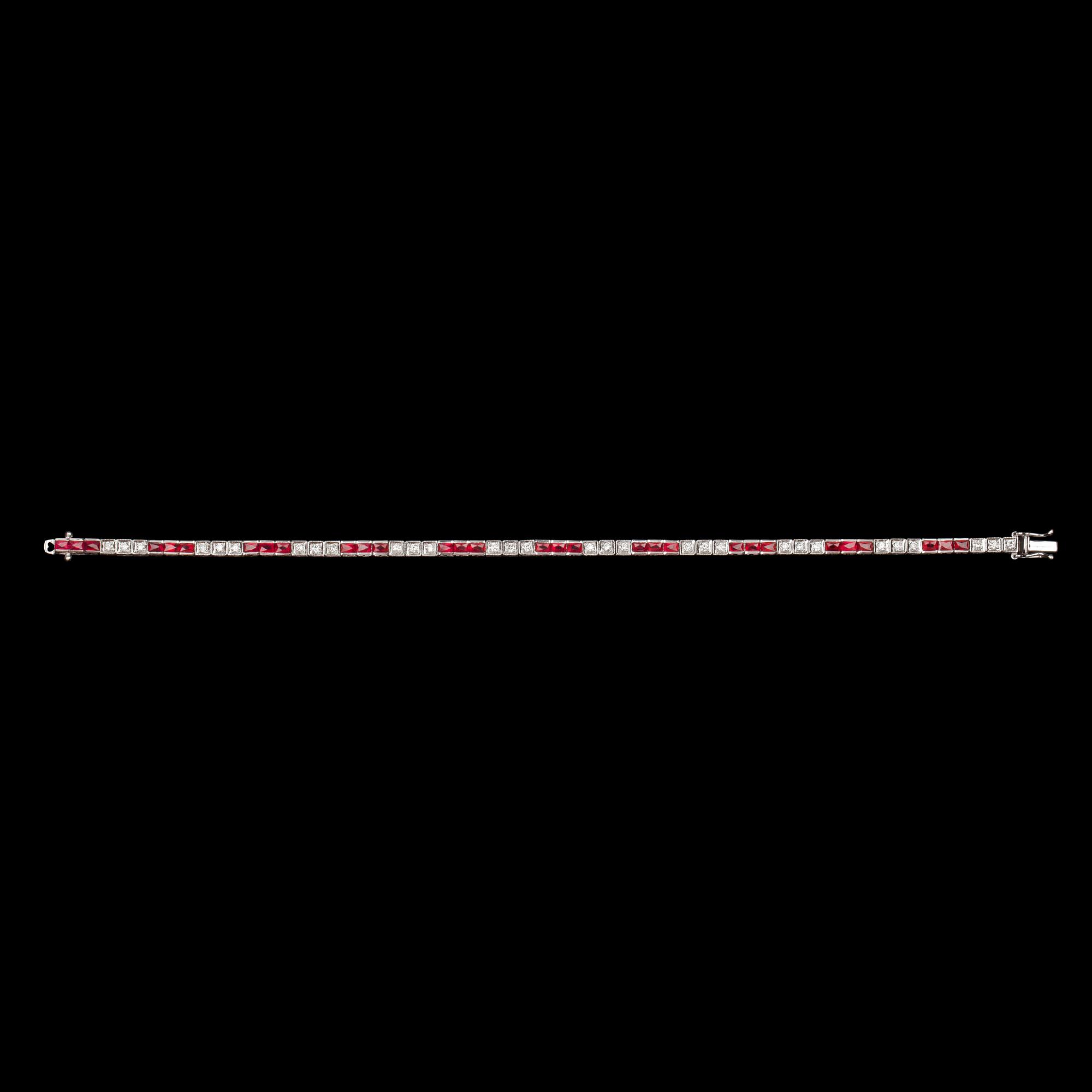 ARMBAND, fasettslipade rubiner 2.85 ct och åttkantslipade diamanter 0,75 ct.