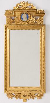 Mirror, Gustavian style, first half of the 20th century.