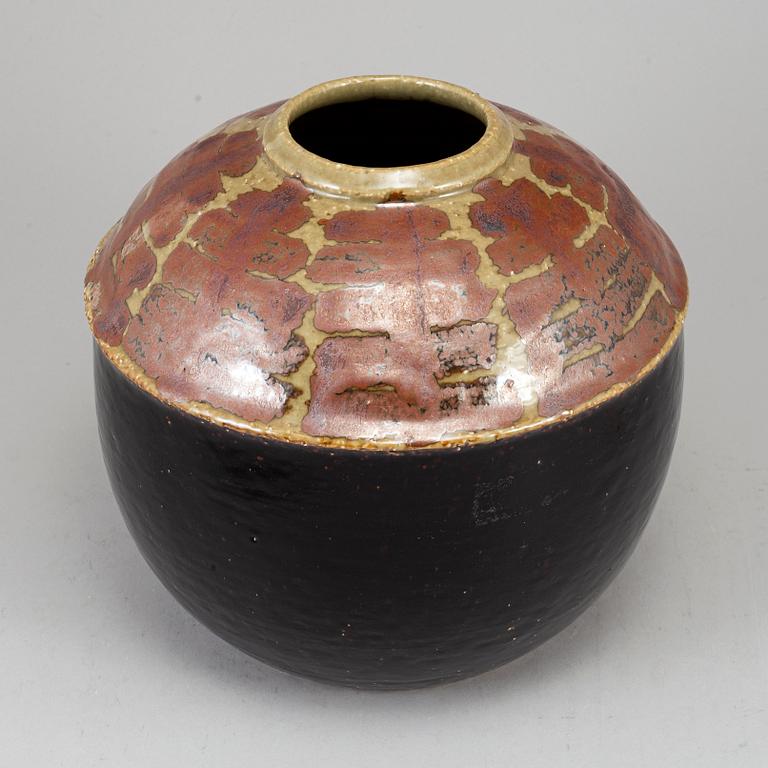 HERTHA BENGTSSON, a unique stoneware vase, Rörstrand, Sweden 1964.