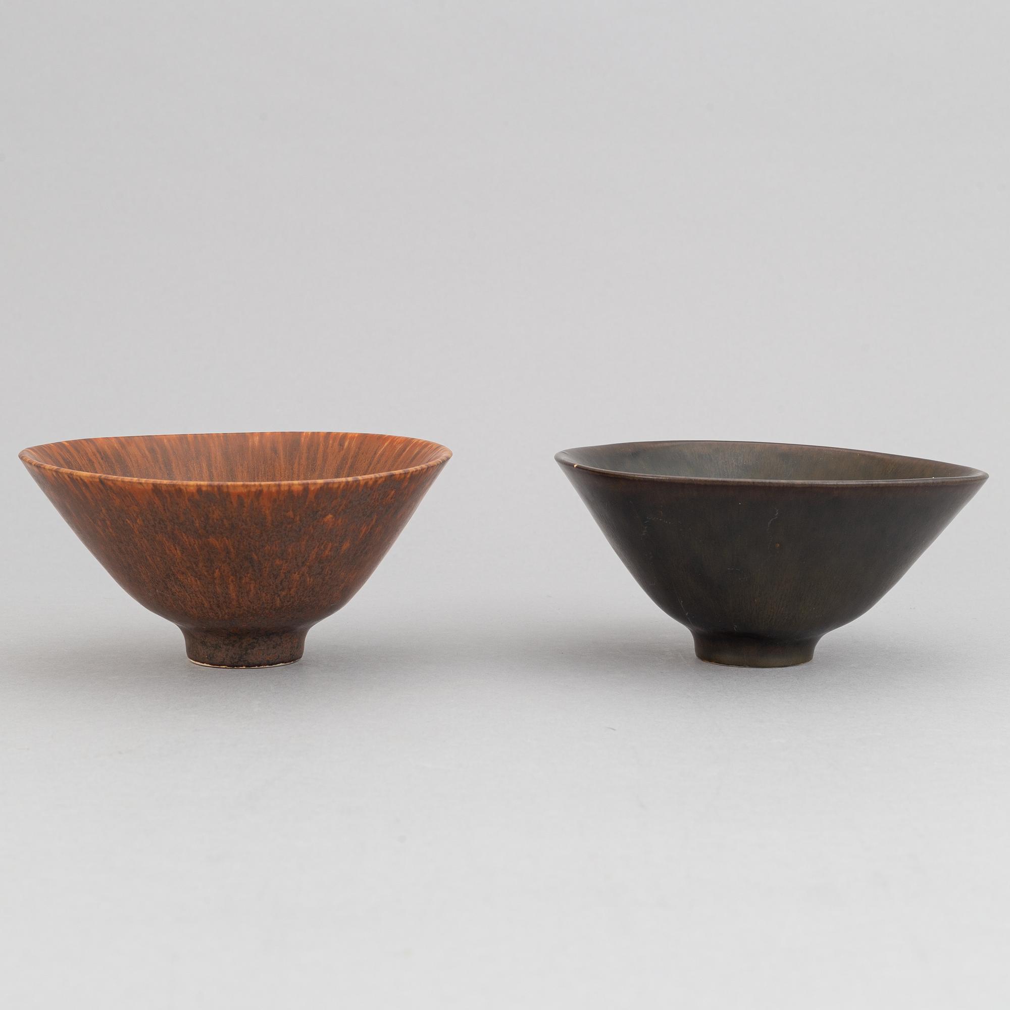 Carl-Harry Stålhane, a set of three stoneware bowls with lid and two bowls for Rörstrand.