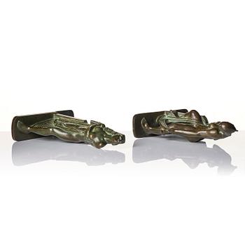 Axel Gute, a pair of Swedish Grace bronze bookends, Herman Bergman konstgjuteri, Stockholm 1920s.