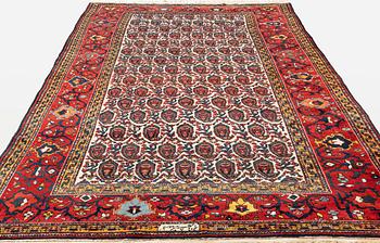 A carpet, antique, Chahar Mahal, signed Karkhane Shalamgar, ca 404 x 206-214 cm.