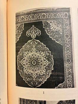 An antique Doroshk carpet, East Persian, c. 406 x 295 cm.