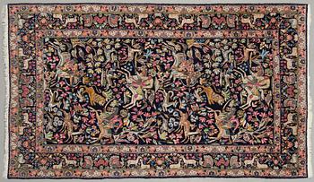 MATTA, old, Kirman, figural. Ca 263 x 152 cm.