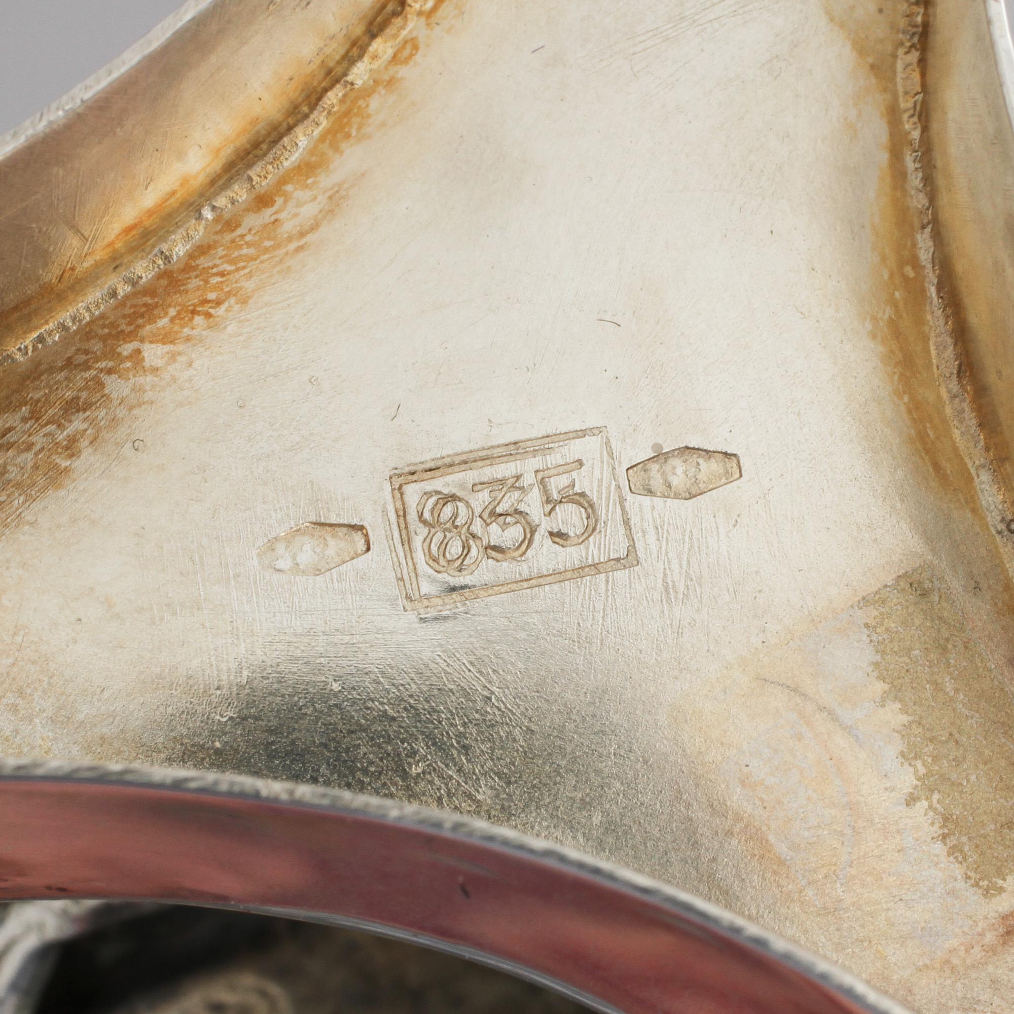 SOCKERRUSKA samt SALTKAR, silver, 1900-tal. Vikt 510 g.