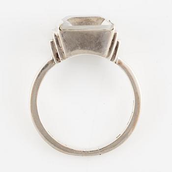 Wiwen Nilsson, ring, silver med trappslipad bergkristall, Lund 1943.