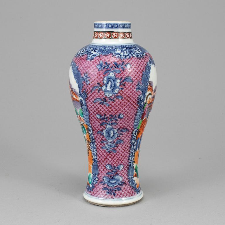 VAS, kompaniporslin. Qingdynastin, Qianlong (1736-95).