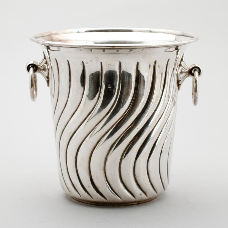 VINKYLARE, nysilver, sign Wiskemann, 1900-tal.