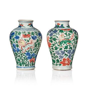 1035. Two wucai decorated Transition vases, 17th Century.